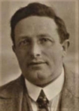 Mozes Wallega

1883-1934
