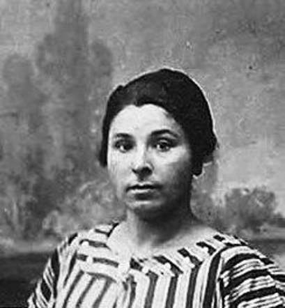 Rachel Zwartverwer

1895-1942