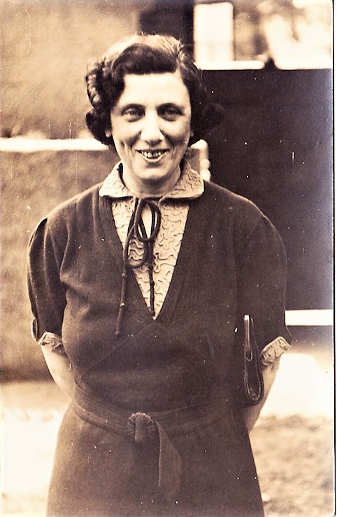 Anne van der Linde-Levi